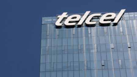 Usuarios de prepago de Telcel gastan más conforme mejora la economía.