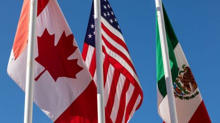 México y EU reanudan negociaciones del T-MEC en septiembre; siguen sin acuerdo en autos.