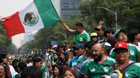 Resaca futbolera: Mundial aportará apenas 0.1% al PIB de México: Moody’s.