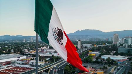 Economía de México sorprende: PIB crece 1.5% en el segundo trimestre del año.