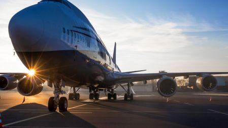 ¿Subirán los precios de los vuelos? Por qué las aerolíneas de bajo costo están en crisis.