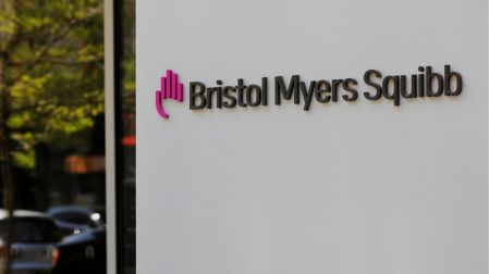 AstraZeneca y Bristol Myers analizan fusión; formarían grupo con valor de 400 mil mdd