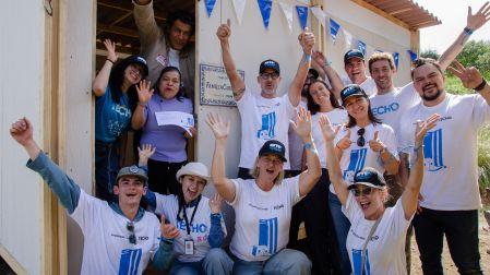 Coincidencias de la vida: la familia Carrera recibió la casa 911