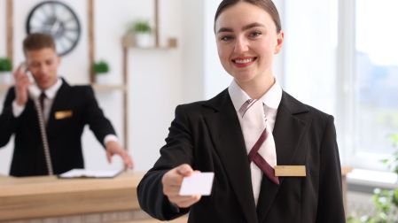 Empleos de verano en México: aumenta la demanda de personal temporal.