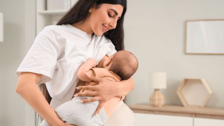 ¿Por qué tener una asesora de lactancia? Beneficios, cuándo acudir y cómo puede ayudar