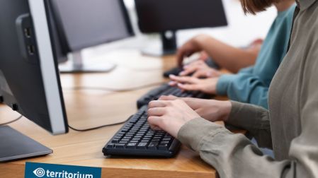 ¿Qué es Territorium Life, empresa que aplicó el examen en línea de la UNAM?