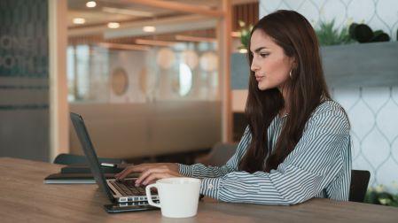 La carga mental de las mujeres y la presión de hacerlo todo