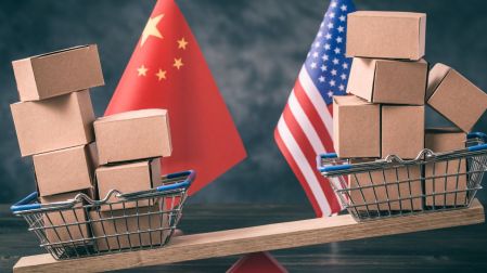 EU afirma que México y otros 39 países sirven de base para reenviar productos chinos.