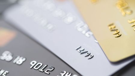 ¿Cancelar una tarjeta de crédito afecta tu historial? Esto debes saber.