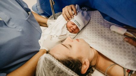 Maternidad y matrescencia: el proceso de convertirte en una nueva versión de ti