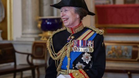La única hija de Isabel II y Felipe ocupa el puesto 19. Aunque fue tercera en la línea de sucesión al nacer, quedó relegada por sus hermanos y sus descendientes.
