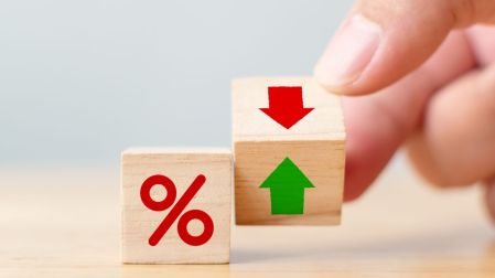Minutas de la Fed: Se revela la división por tasas de interés e inflación impulsada por la IA