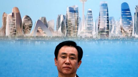 De ser el más rico de China a la cárcel: el fundador de Evergrande recibe cadena perpetua.