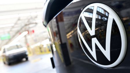 CEO de Volkswagen pide recortes drásticos y advierte de problemas en el sector