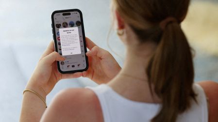 TikTok contempla la posibilidad que los usuarios envíen dinero por mensajes directos