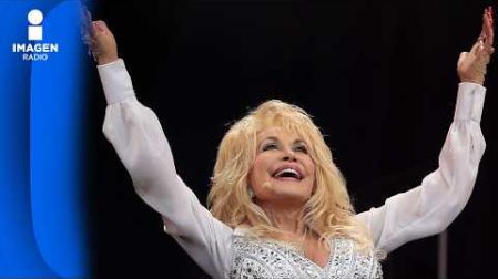 Fallece la emblemática cantante de música country Dolly Parton a los ochenta años de edad.

Los locutores repasan los orígenes de la artista en una familia numerosa en Tennessee, su estilo característico y su papel trascendental como referente cultural en una industria dominada históricamente por hombres.

00:00 - Anuncio del fallecimiento de la cantante Dolly Parton
01:10 - Trayectoria musical y impacto cultural en el género country



COMENTA ESTE VIDEO Y COMPARTELO CON TUS AMIGOS

Para más información entra: https://www.youtube.com/watch?v=6pLXCoJQvPE

No olvides dejarnos tus comentarios y visitarnos en 

Sitio: http://www.imagenradio.com.mx 
Facebook: https://www.facebook.com/ImagenRadio/?locale=es_LA
Twitter: https://x.com/Imagen_Mx
¡Dale like y suscríbete al canal!:  https://www.youtube.com/channel/UCB0BUmdBOrH9mYU2ebs1eWA

#imagenradiolive #imagenradioenvivo #imagenradio #noticiasenvivo #noticias #imagen #radio
