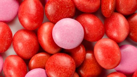 ¿Qué es el colorante Rojo 3 y por qué la FDA y la Cofepris lo prohibieron?