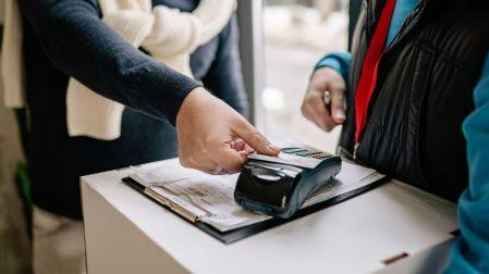 ABM: estos 8 giros no subirán comisiones por pagos con tarjeta.