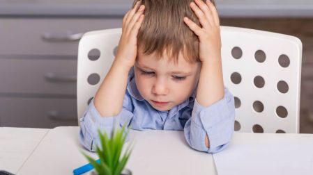 Por qué a los niños les da colitis o estreñimiento al regresar a clases