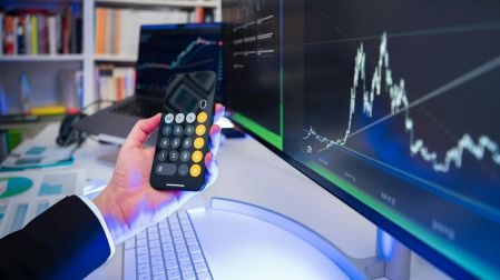 Expertos advierten del riesgo que la IA supere a los bancos centrales, ¿qué pasará en el futuro?