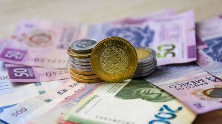 Deuda pública de México alcanza 51.5% del PIB; Hacienda dice que es sostenible.