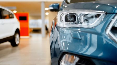 Autos chinos pierden terreno: ventas a crédito caen 12.6%; aranceles aún no impactan precios.