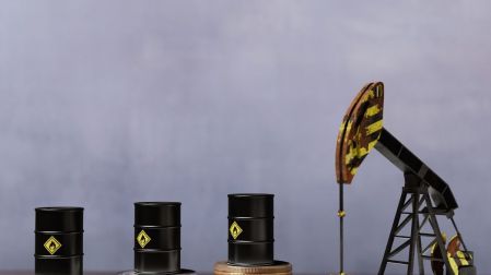 ¿En qué consiste el acuerdo petrolero entre Venezuela y EU? Estos son sus 3 niveles.