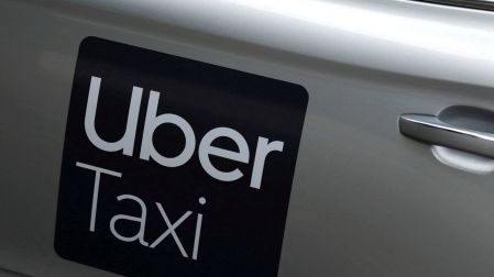 Uber lanza modalidad que permite congelar precios de viajes de rutas frecuentes