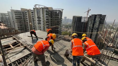 Inversión fija bruta de México crece 1.3% en junio impulsada por la construcción.