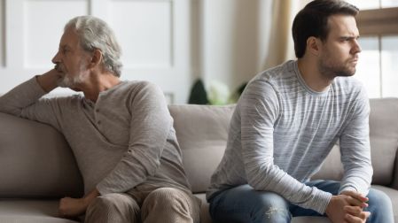 Por qué los hermanos se distancian en la adultez