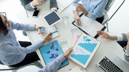 Advierten nuevos riesgos legales y financieros para las empresas.