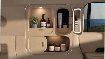 La SkyNomad N90 Max Studio tiene diversas configuraciones en su interior.