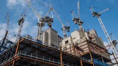 Producción industrial de México crece 0.5% y suma dos meses al alza.