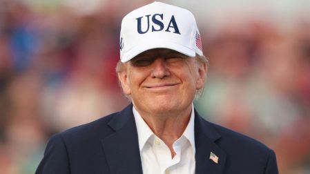 “El único feliz es China”: Trump rechaza frenar la IA y acusa una conspiración enfermiza.