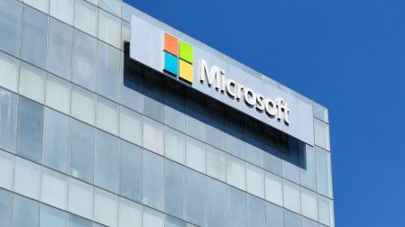 Microsoft quiere mantener a su IA bajo control humano: alista un código de conducta.
