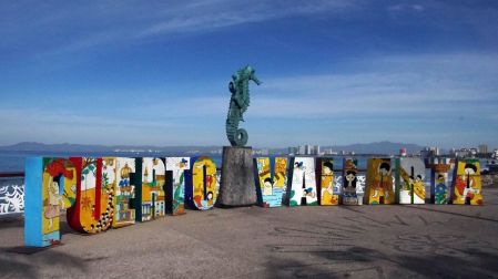 Puerto Vallarta pierde el 20% de turistas extranjeros en 2026, ¿por qué?