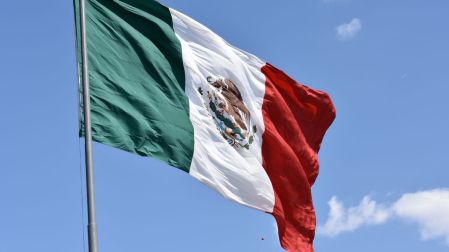 Fitch destaca que Paquete Económico 2027 presenta enfoque para consolidación fiscal