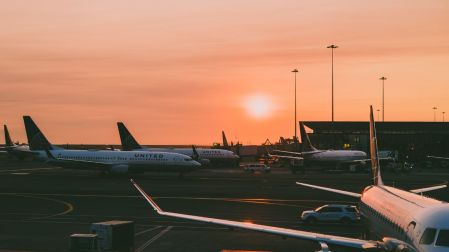 Aeropuertos de México no son iguales: estudio revela diferencias en conectividad y tarifas.