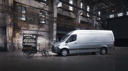 Mercedes-Benz eSprinter. Face to Face: 130 Years of Transporter History. From the Benz Combination Delivery Van to the eSprinter.