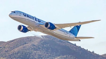United Airlines elevará a 100 sus vuelos diarios en México al cierre de 2026.