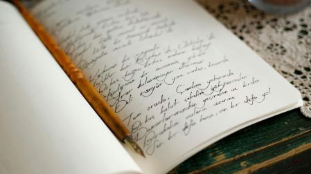 "Pierde el miedo a escribir" con Arely Oliva y su libro '101 locuras y otras ideas para escribir'