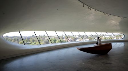 El museo de George Lucas parece una nave espacial.