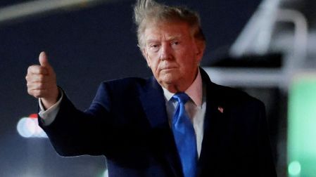 Trump compró acciones de SpaceX, la empresa de Musk, y después las vendió.