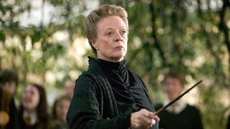 Maggie Smith dio vida la profesora Minerva McGonagall.