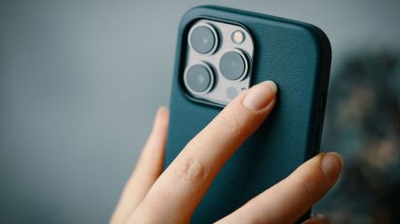 Empresa afirma haber encontrado la forma de evadir una función de seguridad del iPhone.