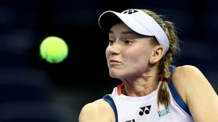 Rybakina llegó a China como cabeza de serie y terminó eliminada en primera ronda