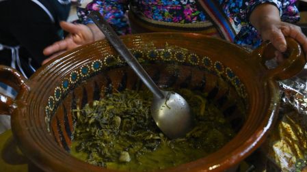 Menos hogares en México se quedaron sin comida por falta de dinero: Inegi.