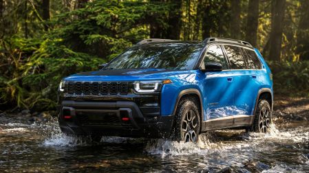 2027 Jeep Cherokee Trailhawk
