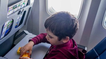Qué necesito para viajar con niños