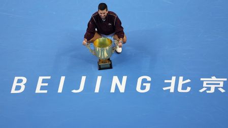 Novak Djokovic consiguió su séptima copa en China y el título número 102 de su carrera